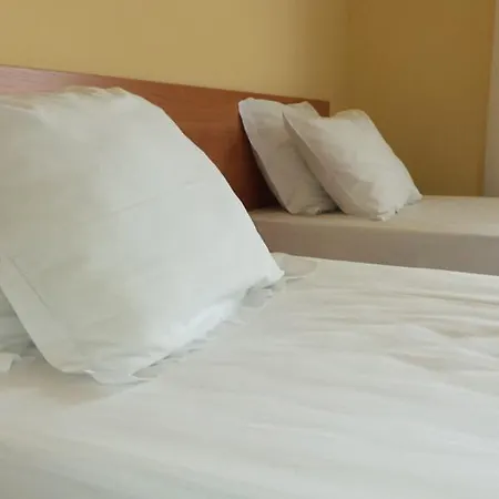Elit Hotel 2*